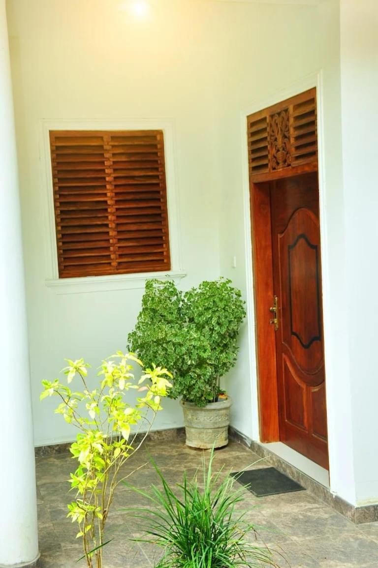 Randu Homestay And Restaurant Tangalle Cameră foto